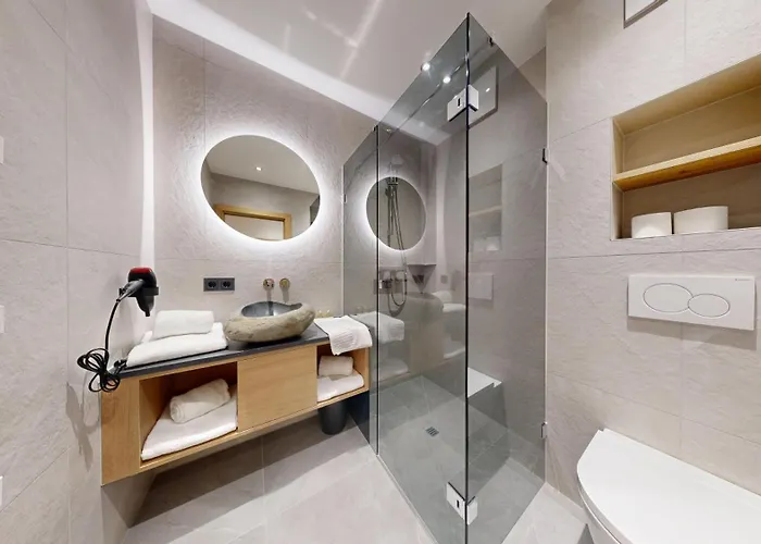 Moonlight Apartment *